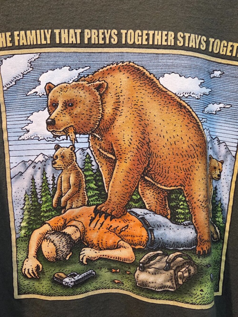 Thorne Bay Alaska "The Family That Preys Together" Bear Graphic Tee XL